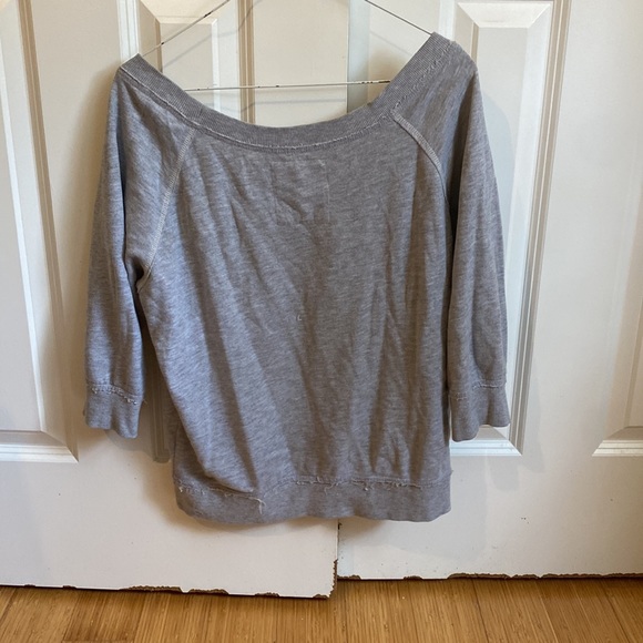 Scoop neck 3/4 length sweater - Picture 2 of 2